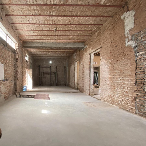 Imagen 7 de 8 de Imponente Casona Comercial En Venta