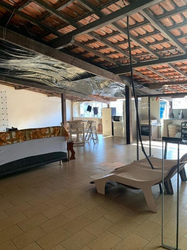 Loja, Qrts Para Para Aluguel, Com 40,00 M², No Jardim Camburi,vitória. - 1033