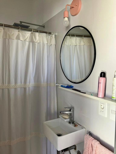Casa En Venta De Tres Dormitorios Dos Baños Cochera Y Fondo