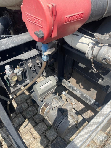 Carreta Randon Vanderléia 2014/2015 Tanque Multi Setas
