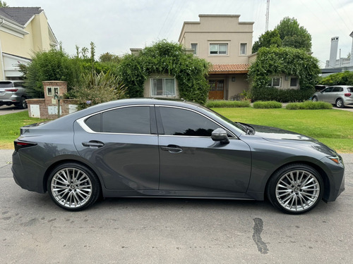 Lexus IS IS300H