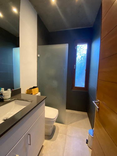 Moderna Casa En Condominio Alto Nogales. Machalí.