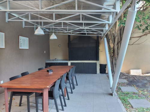 Imagen 11 de 15 de Amoblado Y Equipado - 2 Ambientes - Palermo Hollywood - Ideal Estudiantes - Edificio Con Piscina, Jardines, Solarium, Parrilla, Quincho, Salón De Usos Múltiples, Gimnasio, Laundry.