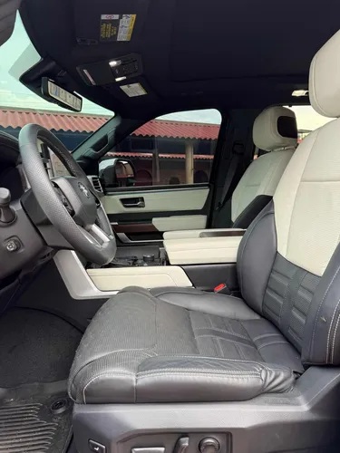 Toyota Sequoia 3.5 V6 Capstone