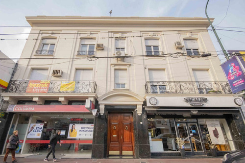 Departamento De 3 Ambientes Dependencia Apto Profesional En Alquiler, En Martínez.