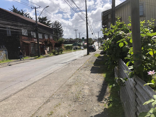 Sitio Comercial En Del Salvador Altura Clínica Pv