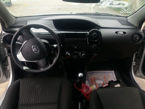 Imagem 3 de 9 de Toyota Etio 1.3 Hb Flex Sucata Peças Motor Cambio Sensores