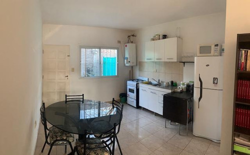 Imagen 5 de 9 de Duplex 2 Dormitorios En Venta- Belén De Escobar