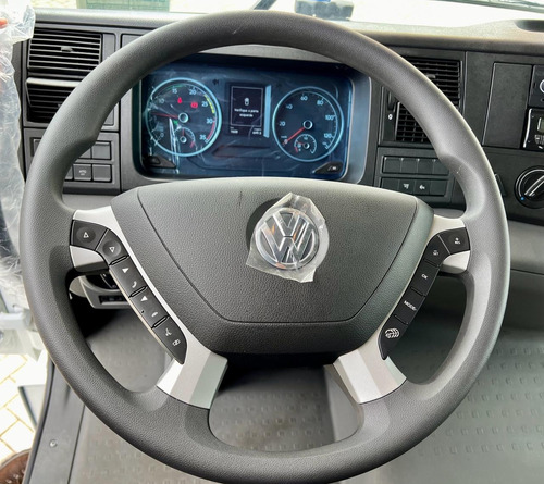 Vw 30320 8x2 2024 0km Chassi