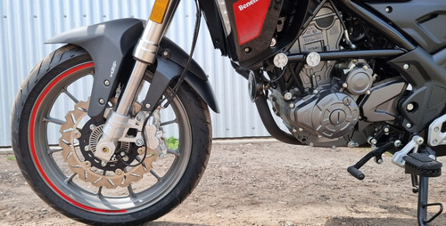 Imagen 11 de 16 de Benelli Trk 251 Abs