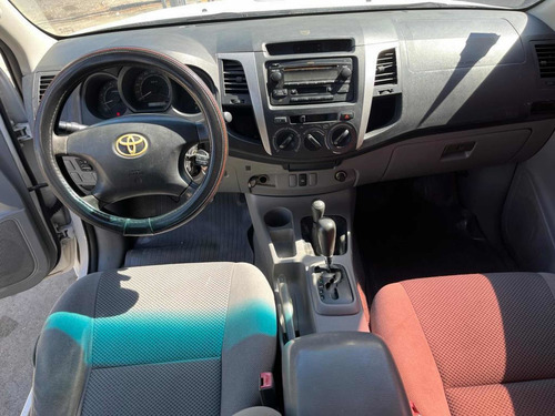 Imagen 5 de 15 de Toyota Hilux .