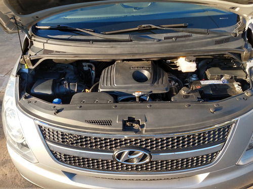 Hyundai H1 2.5 Full Premium 12 Pas At