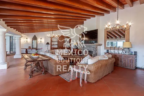 Casa La Bola - Av Palmira