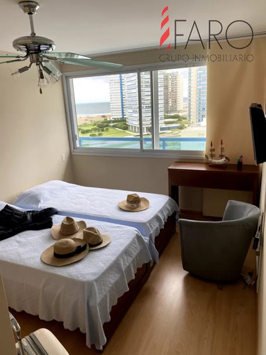 Departamento En Venta De 3 Dormitorios En Torre Nueva York.