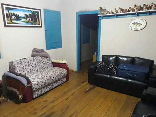 Chácara Em Baependi Sul De Minas Com 20.000 M2, Casa Muito Boa Estilo Colonial , Paiol, Quarto De Materiais, Garagem Coberta . - 255