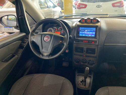 Fiat Idea Idea Adventure 1.8 16V Dualogic (Flex)