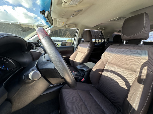 Toyota Hilux SW4 2.8 Sr 177Cv 4X4 At