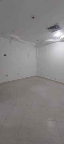 Imagen 4 de 8 de Local En Venta, Centro Comercial G, Lecheria