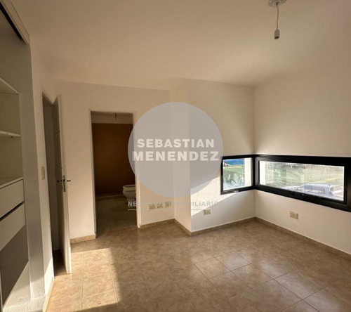 Apto Crédito - Housing Cerrado - 3 Dorm (1 En Suite)