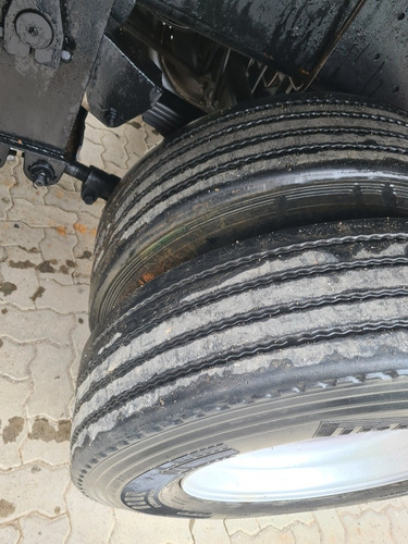 Imagem 5 de 11 de Vw 16220 6x2 Ano 1997 Bau 8,50mts Porta Lateral Truck