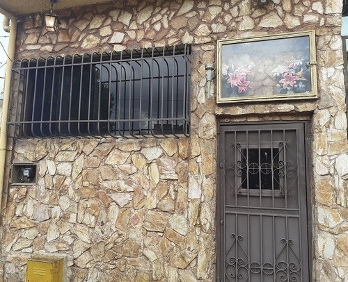 Imagen 2 de 14 de Casa Jardines Del Valle, Amplia, Cercana Av.intercomunal