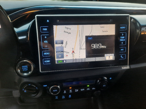 Imagen 11 de 16 de Toyota Hilux 2019 2.8 Cd Srx 177cv 4x4