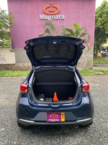 Mazda 2 GRAND TOURING LX