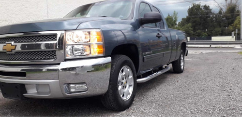 Imagen 4 de 14 de Chevrolet Silverado 2012 E Pickup 2500 Crew Cab 4x2 Mt