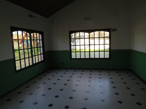 Edificio Comercial En Venta 2134mts2 - Ringuelet