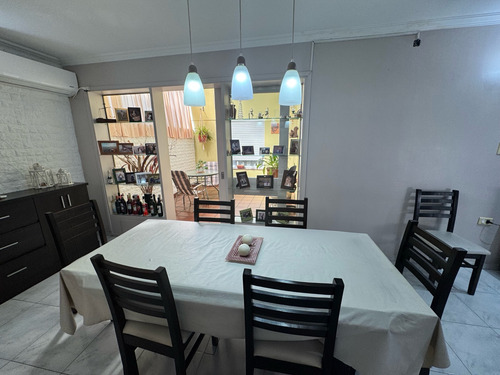 Casa 4 Dormitorios, Cochera, Patio Y Local En Belgrano