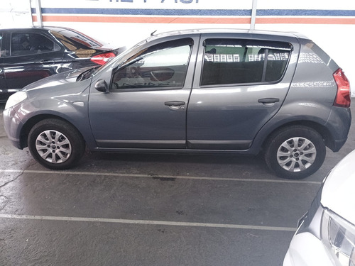 Renault Sandero 1.0 16v Expression Hi-flex 5p