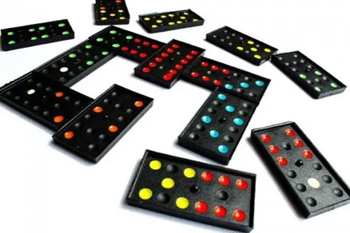 Jogo de Mesa / Tabuleiro - Domino - 28 Peças - Plástico - Pentagol