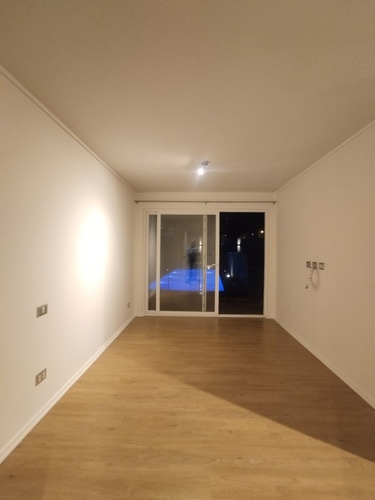 Arriendo Espléndida Casa En Condominio 3d/2b/3e, Limache.