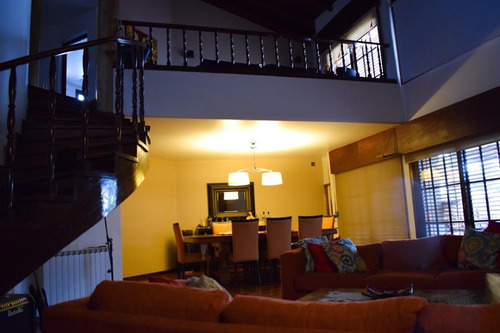 Imagen 4 de 26 de Amplio Chalet De 5 Ambientes En Villa Carlos Paz Vende O Permuta Por Propiedad En Pinamar, Buenos Aires O Carilo.