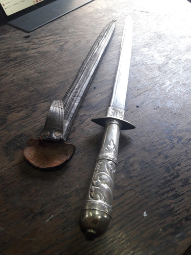 Caronero Antiguo C 1880 Mango En Plata Hoja Solimgen (Usado)