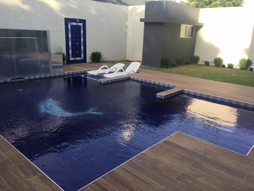 Imagen 12 de 13 de Venta De Casa En La Ciudad De Areguá