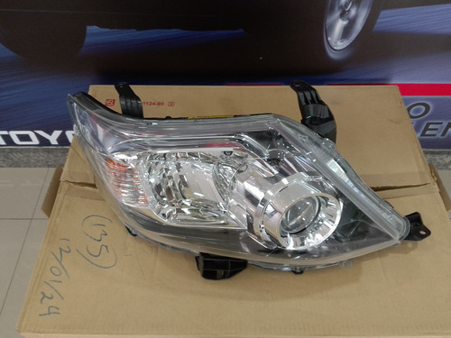 Faro Delantero Derecho Toyota Fortuner 2012-2019