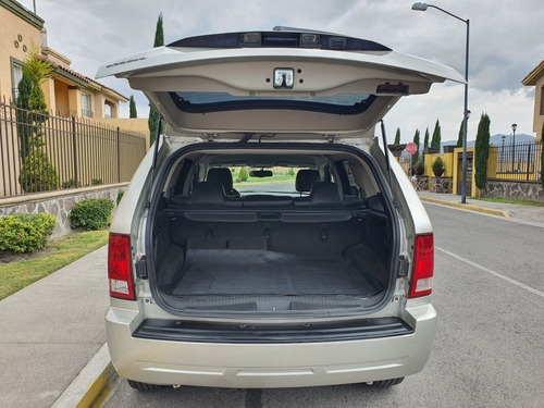 Imagen 5 de 15 de Jeep Grand Cherokee 2010 3.7 Laredo V6 Power Tech 4x2 Mt