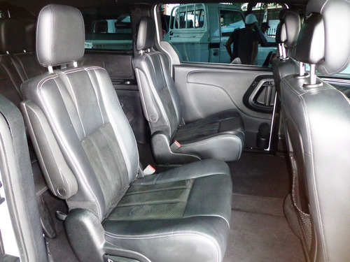 Imagen 8 de 12 de Dodge Grand Caravan 2015 V6 Automático