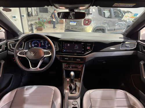 Volkswagen Nivus 1.0 200 TSI TOTAL FLEX HIGHLINE AUTOMÁTICO