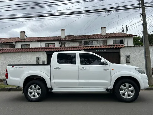 Toyota Hilux 2.5 Mt Diesel 4x2