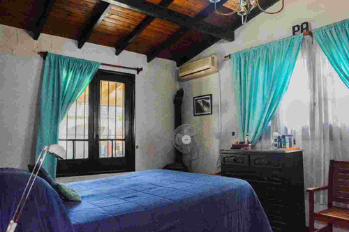 Casa En Venta Adrogue-ideal Inversor-lote 870 M2