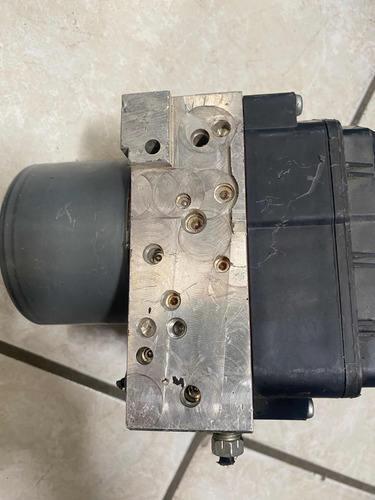 Módulo Abs Toyota Rav4 2016445400r132 Ml756 (Usado)