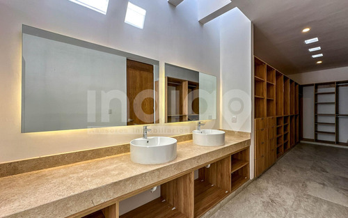 Casa En Venta En Mérida En Privada Kinish, Cholul