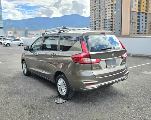 Suzuki Ertiga 1.5 At