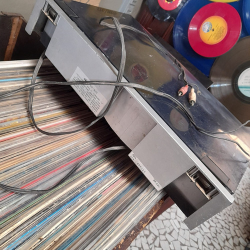 Imagem 7 de 10 de Toca Discos Akai Ap-a2 Ligando, Pra Peças Ou Conserto.