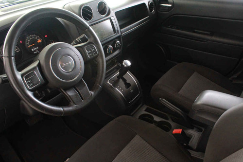 Imagen 9 de 15 de Jeep Patriot 2016 5p Latitud L4/2.4 Aut