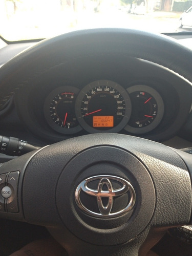Toyota Rav4 2.4 4x2 At 2012