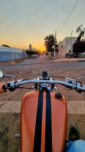 Imagem 2 de 4 de Honda Chopper