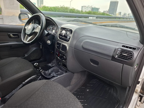 RAM 700 1.6 Slt Mt
